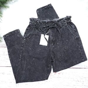 👖NWT($82)🤩 |•KANCAN•| Eva Denim Black Paper Bag Super High Rise Jeans Large👖